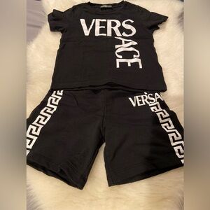 Authentic Versace short set T-shirt size 5t shorts size 4t great condition